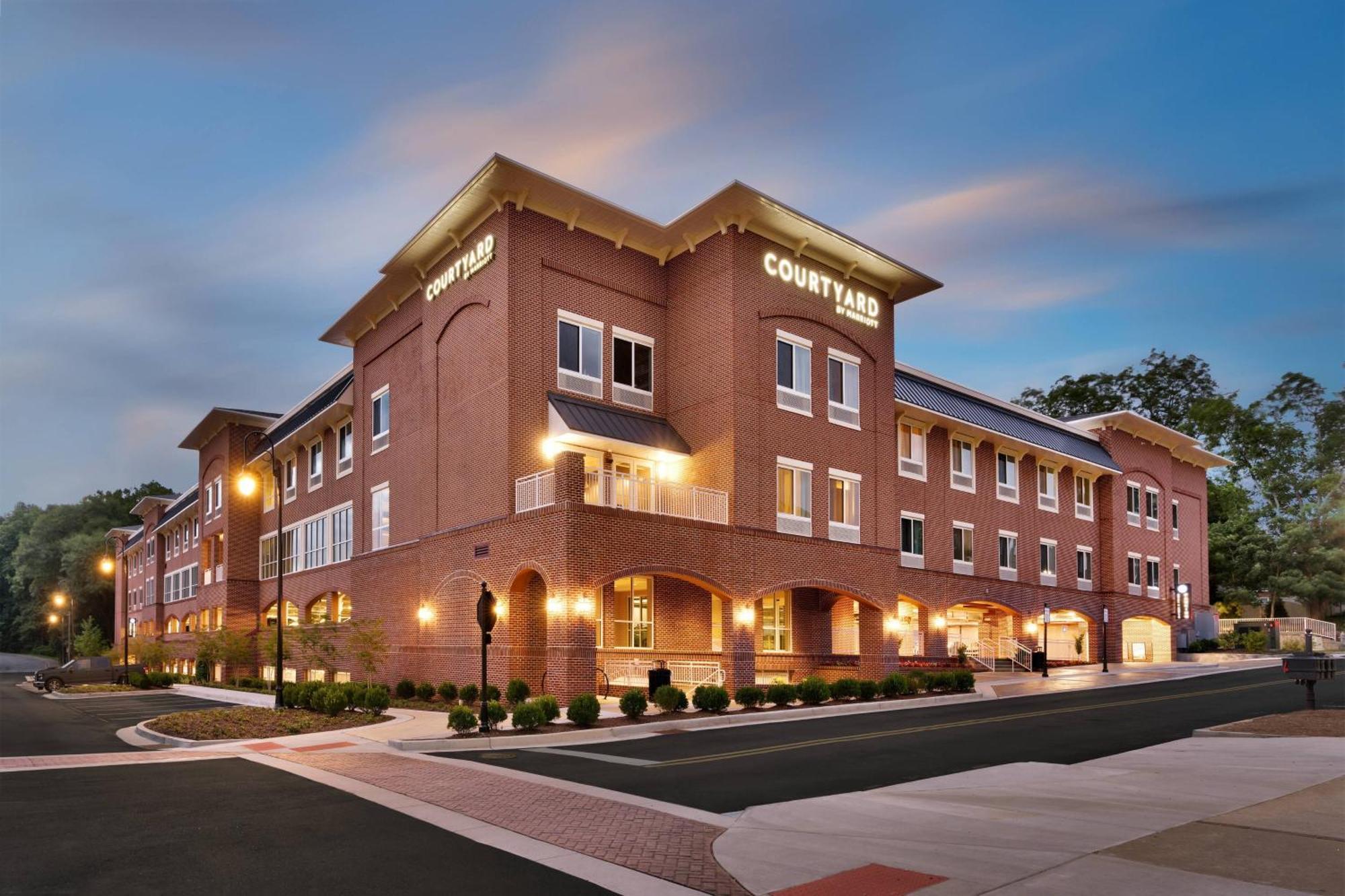 Courtyard By Marriott Atlanta Duluth Downtown Hotell Eksteriør bilde